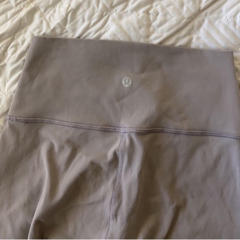 size 4 mesh lululemon leggings!